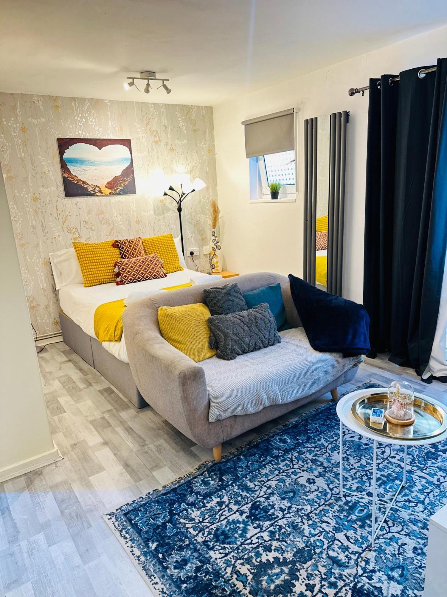 Studio Apartment In London, Bethnal Green 외부 사진